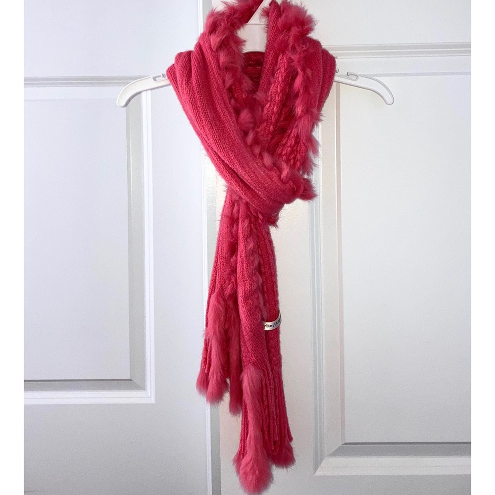 LIKE NEW! Acrylic Angora Scarf🧣